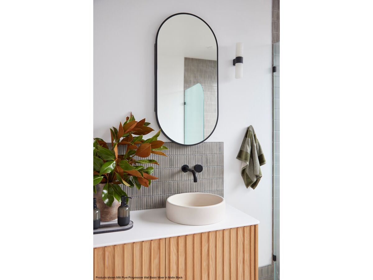 H3 R8 - Master Ensuit Kristy and Brett_16