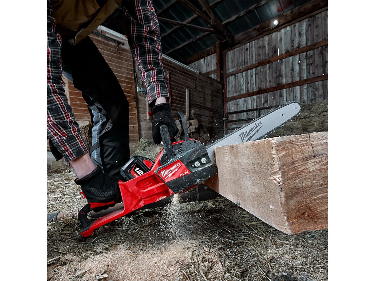 Milwaukee M18 Fuel 16" Chainsaw - Tool Only
