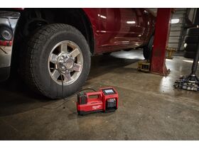 Milwaukee M18 Inflator