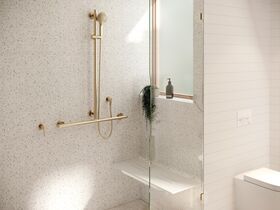 In Situ - Mizu Commercial Bathroom - Shower - Brushed Brass