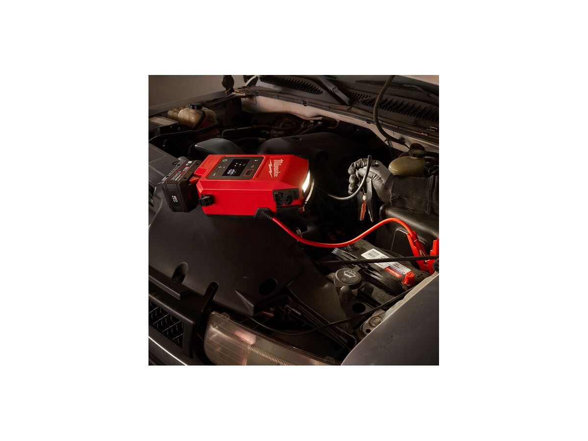 Milwaukee M18 HOTSHOT Jump Starter 2000A