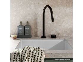 Memo Harper & Sussex Pure (Alisa & Lysandra)