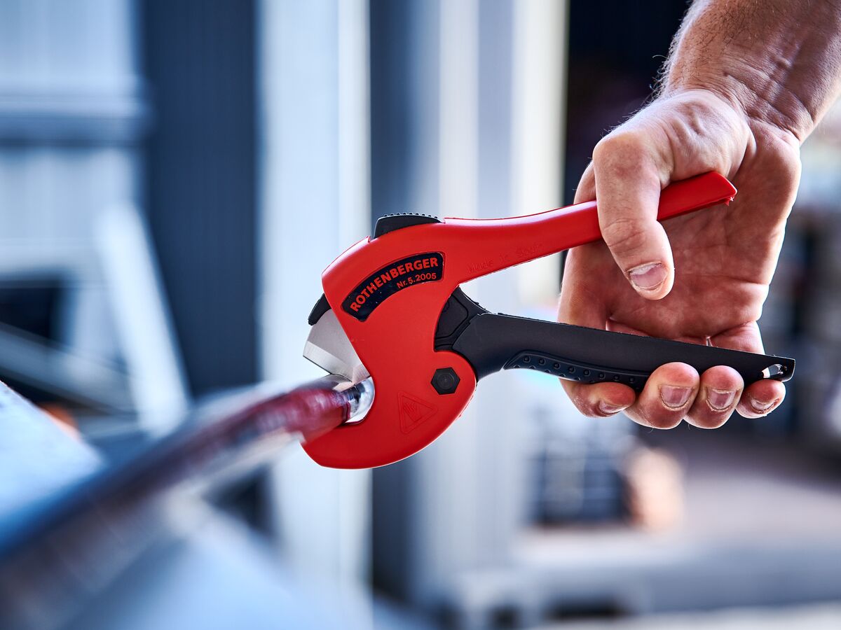 Rothenberger Rocut Plastic Pipe Shears 26mm