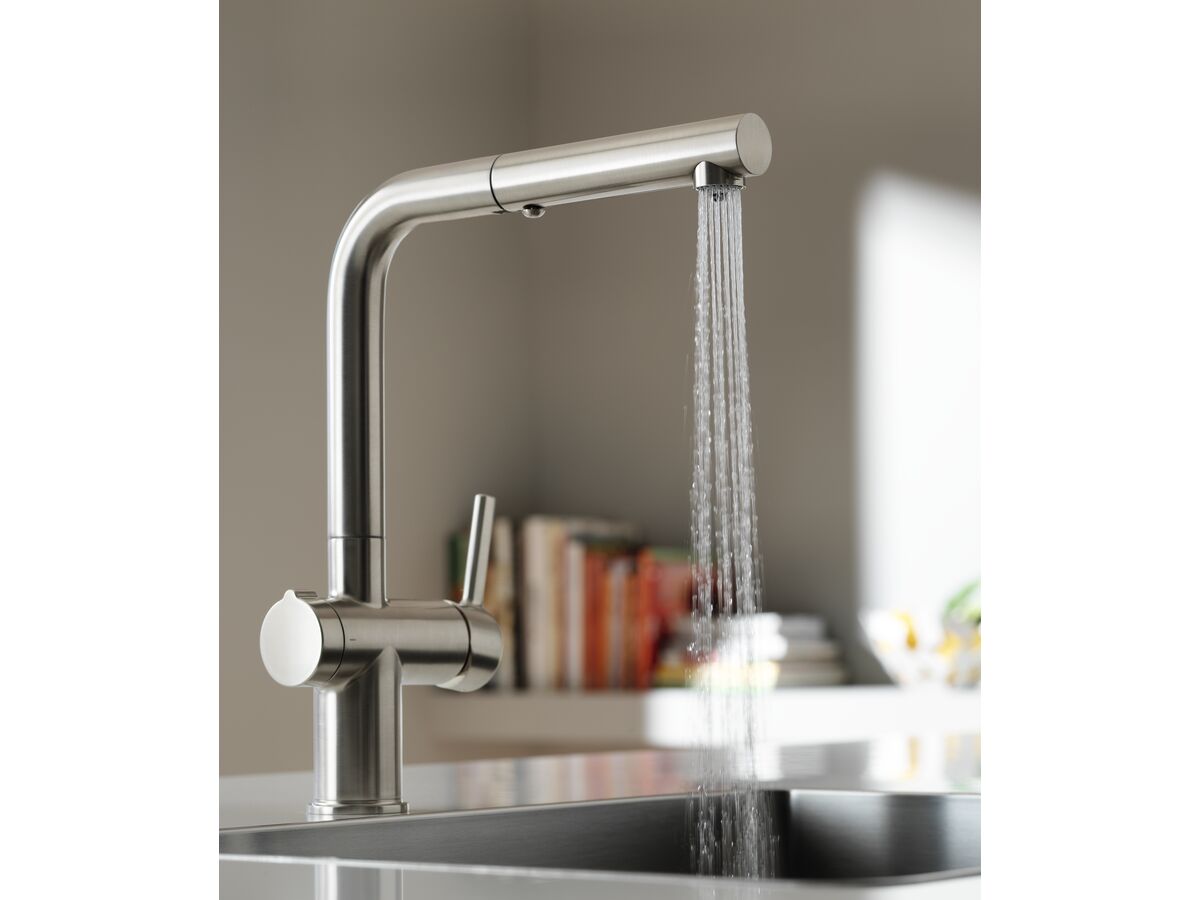 In Situ 4 - Franke Active Twist Pull Out Sink Mixer Only Brushed Chrome (5 Star) Lead Free