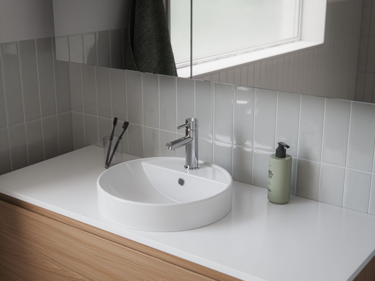 In Situ - Posh Bristol Round Semi Inset Basin with Overflow 1 Taphole 400mm White