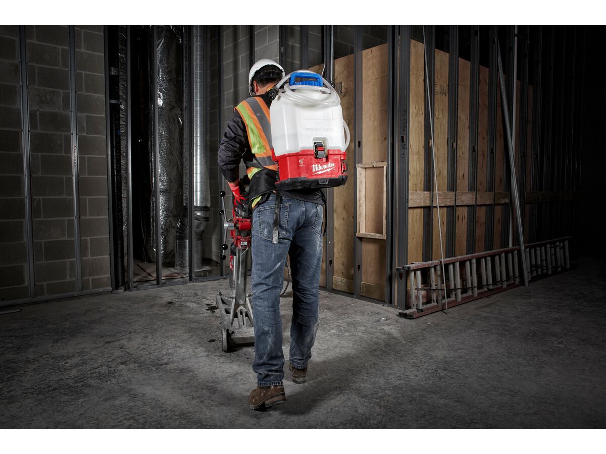 Milwaukee M18 Switch Tank 15 Litre Backpack Water Supply With Powered Base (Tool Only)
