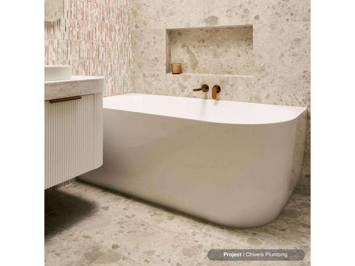 In Situ - Chivers Plumbing - Posh Solus Back To Corner Freestanding Bath 1500mm Left Corner White and Mizu Soothe MK2 Brushed Bronze Tapware