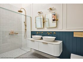 Sussex Oria, Sussex Pure & ADP x Alisa & Lysandra Flo