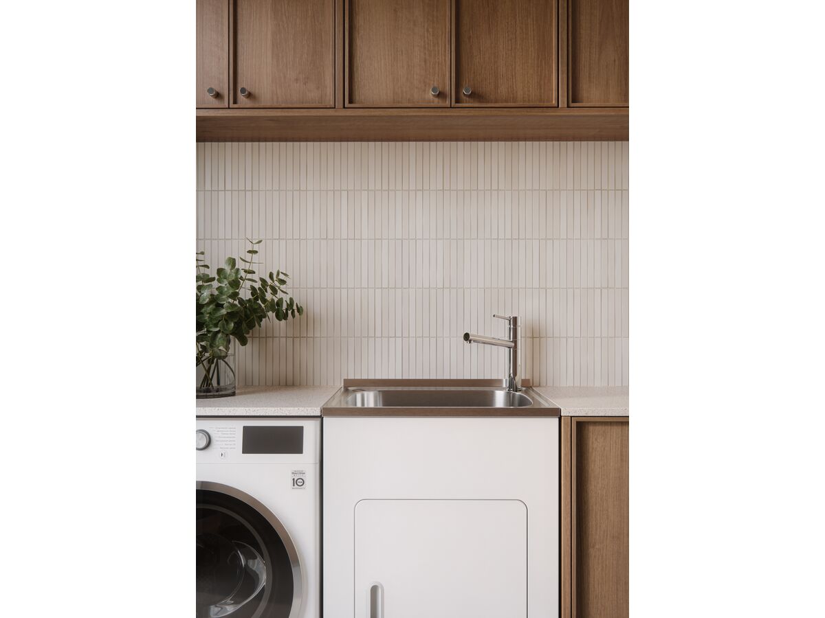 Posh Laundry (Trough & Cabinet))