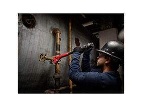 Milwaukee Cheater Pipe Wrench