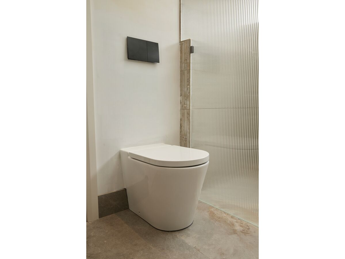 In Situ - Roca Inspira Rimless Back to Wall Pan Soft Close Quick Release Seat White (4 Star) & Geberit Sigma70 Dual Flush Button Black Chrome Easy Clean Coating