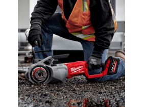 Milwaukee M18 Pipe Threader