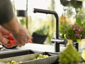 In Situ 3 - Franke Active Twist Pull Out Sink Mixer Only Matte Black (5 Star) Lead Free