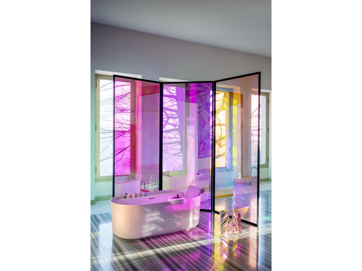 LAUFEN Sonar Freestanding Bath with Overflow 1600 x 815 Textured Exterior Surface White