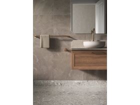 In Situ - Faucet Strommen Vara Fin Discovery Bronze in Bathroom