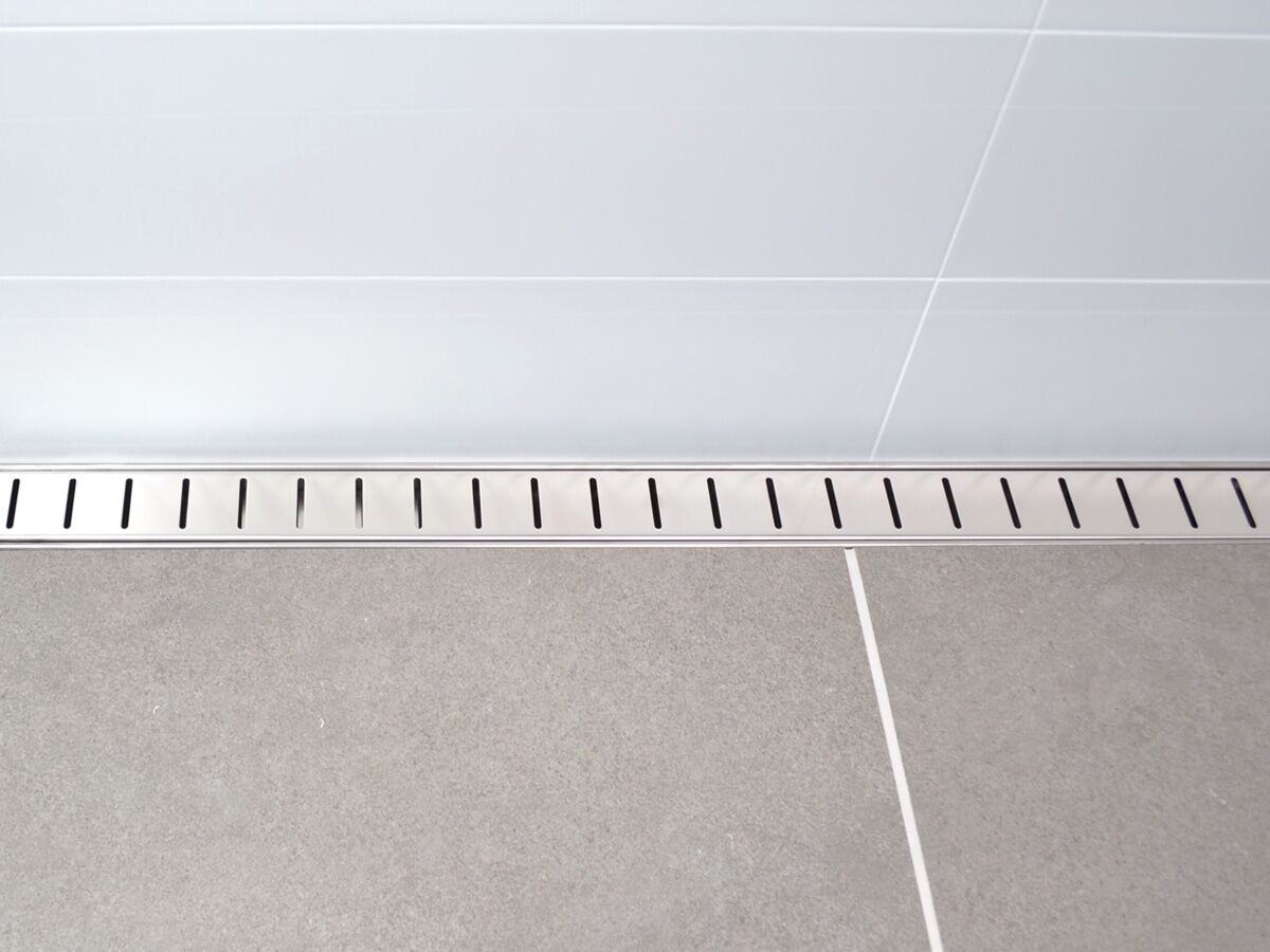Veitch RX65 Shower Channel 900mm (Derwent) from Reece