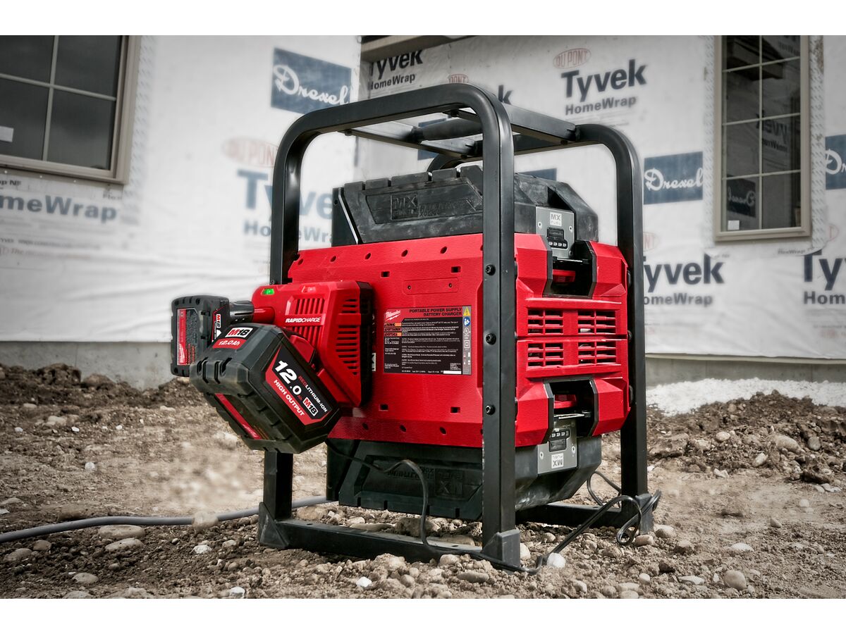 Milwaukee MX FUEL Power Supply