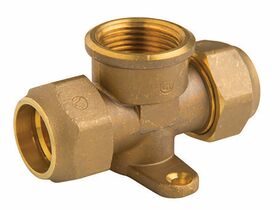 Brass Crox Tee W/Bracket W/2 Nuts 15mm