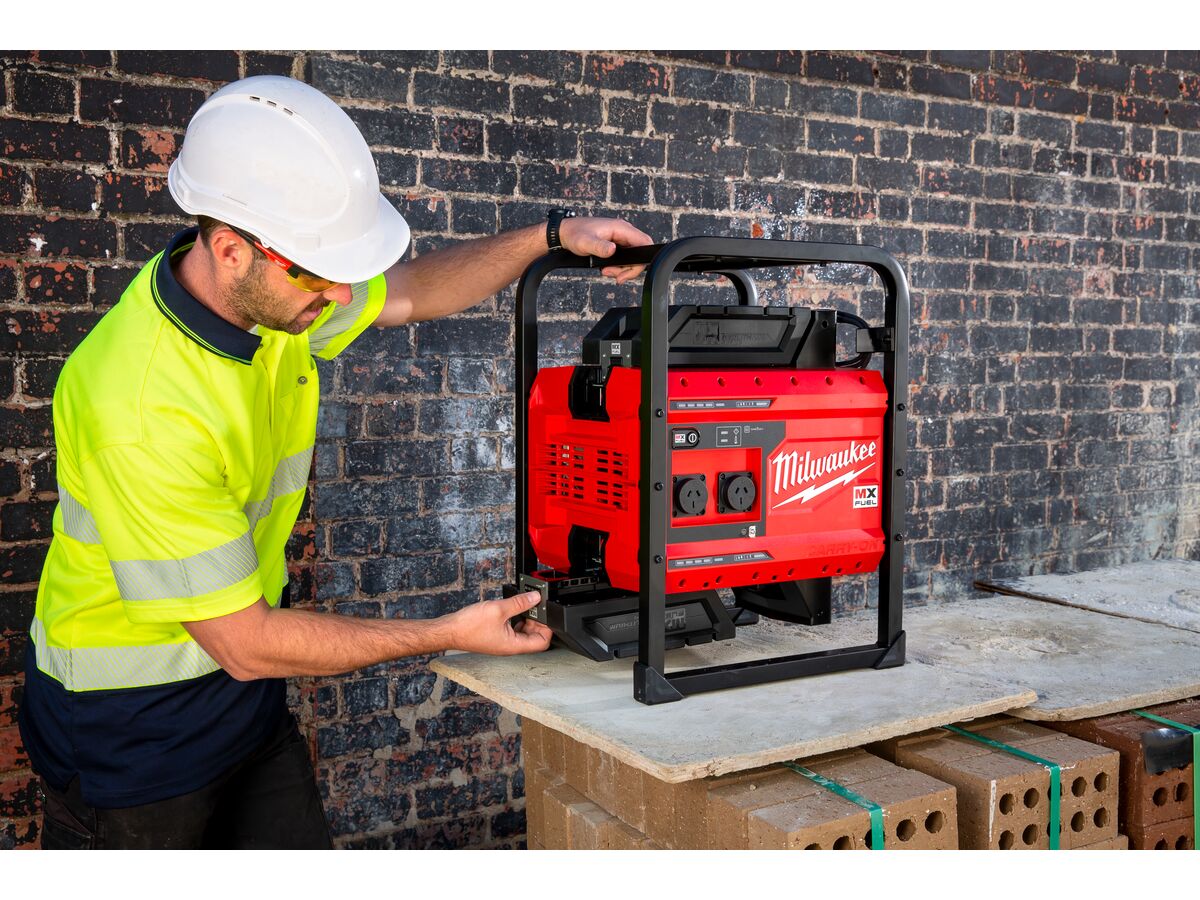 Milwaukee MX FUEL Power Supply