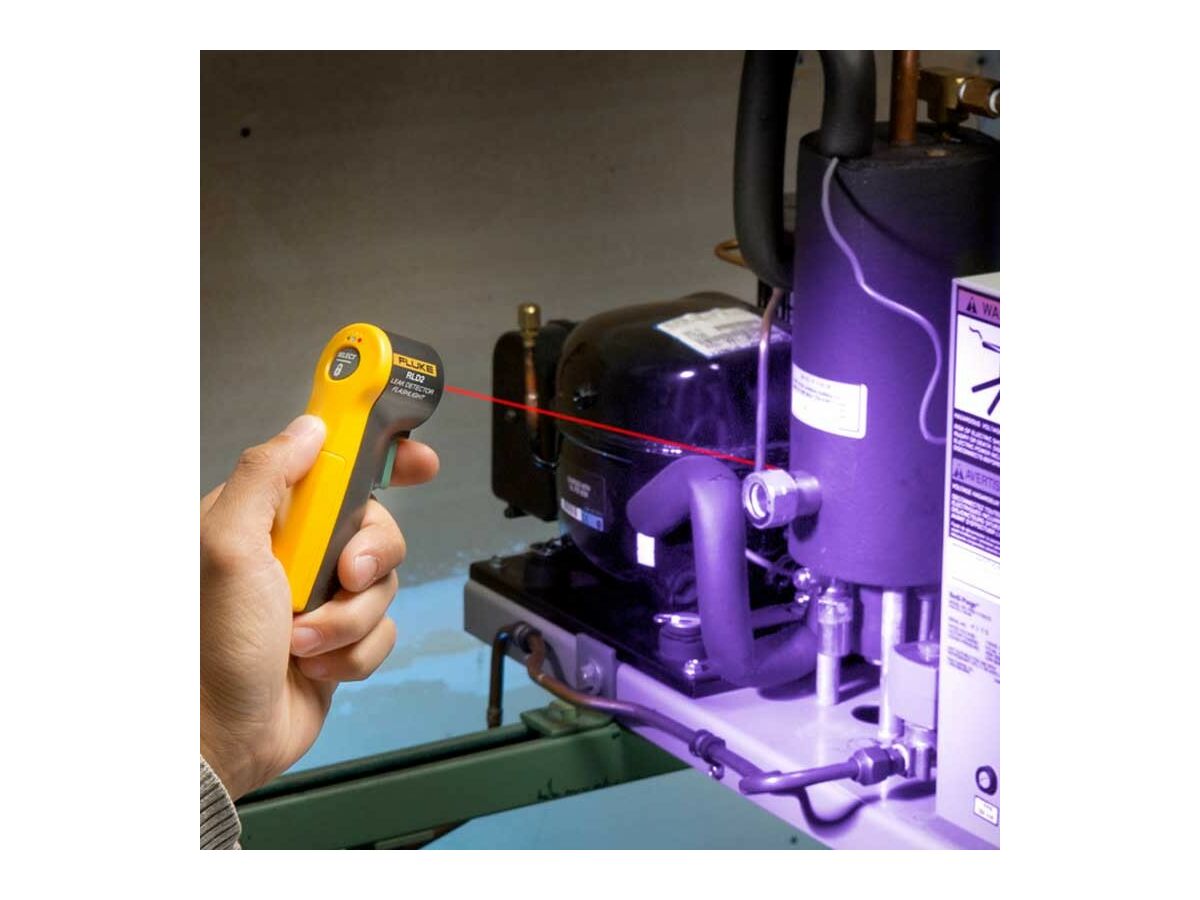 Fluke UV Leak Detector Flashlight RLD2 from Reece