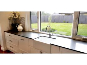 Belfast Fine Fireclay Butler Sink with Internal Overflow 60cm x 46cm