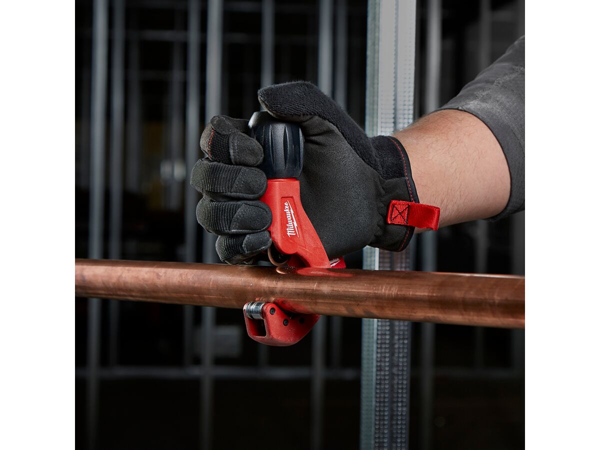 Milwaukee 25mm Copper Tube Cutter from Reece