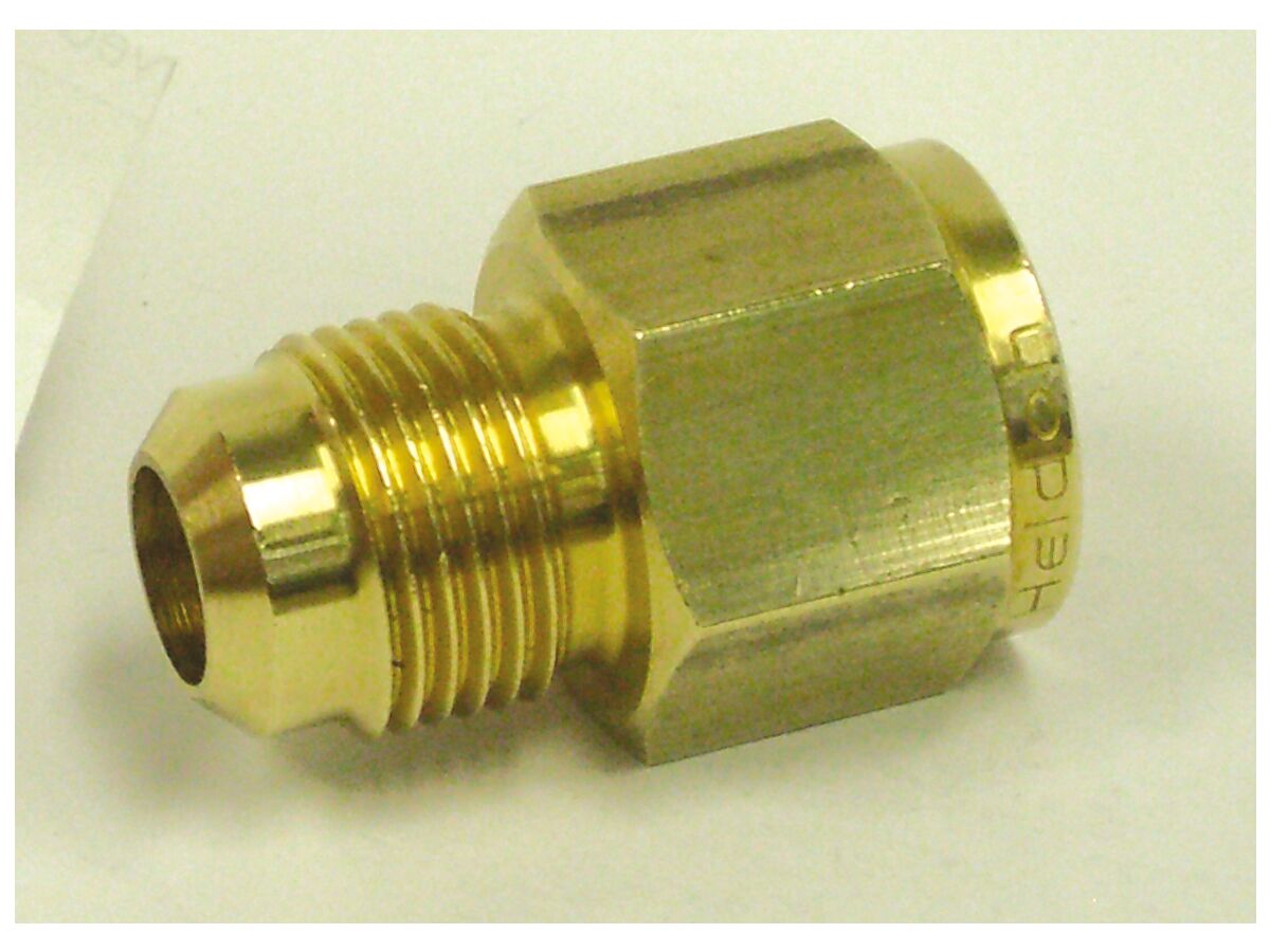 Henry 1/4" Male Flare x 3/8" Flare Union from Reece