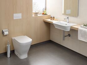 The Gap Back To Wall Comfort Height Pan with Seat White (4 Star)