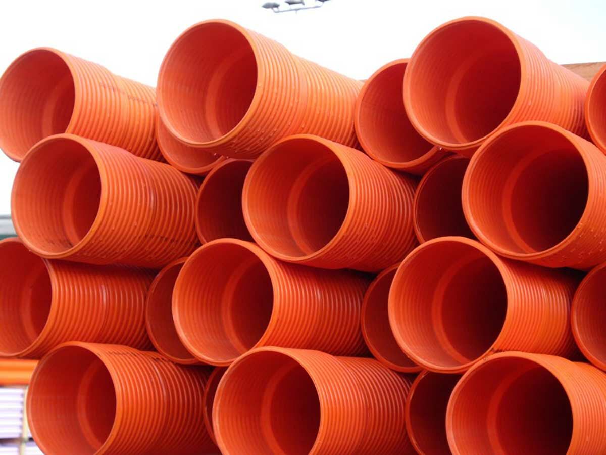 Orange Heavy Duty Corflo Conduit 6mtr x 100mm from Reece