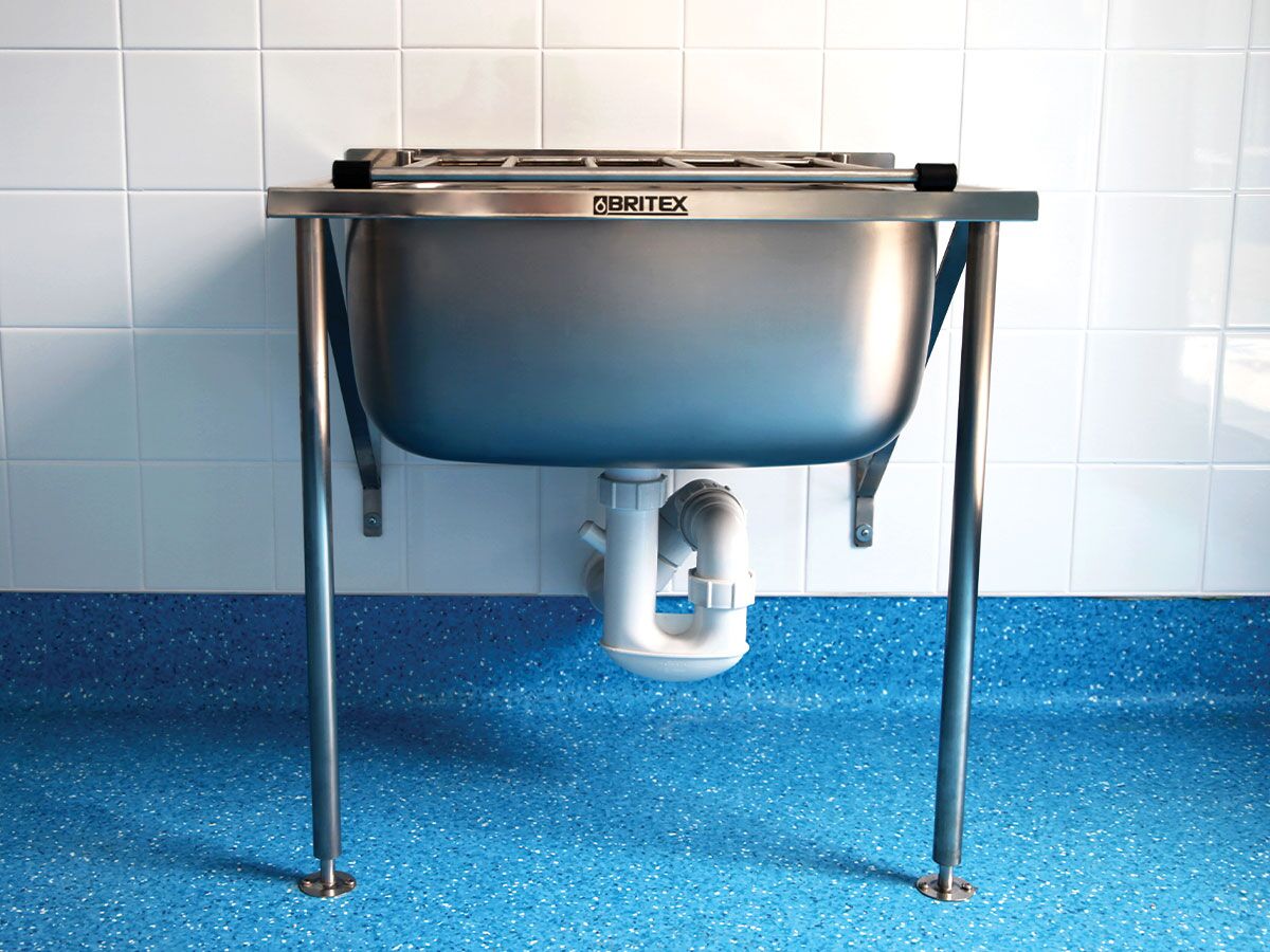 Britex Cleaners Sink with Grate and Stainless Steel Legs