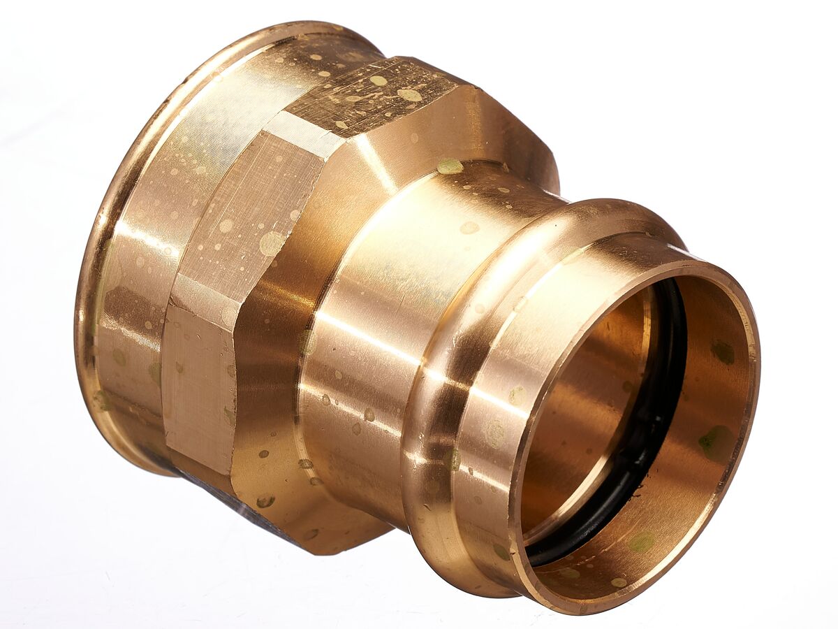>B< Press Water Female Coupling 40mm x 1 1/2" BSP"