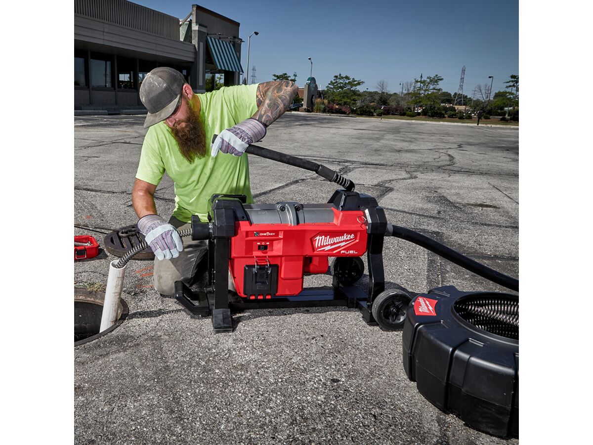 Milwaukee M18 Sectional Sewer Machine