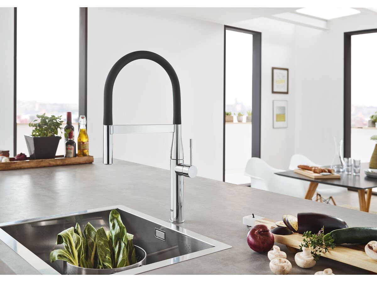 GROHE Essence Professional Pull Down Sink Mixer Tap Chrome / Black (5