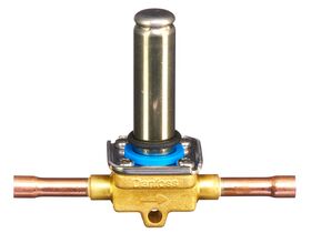 Danfoss Solenoid Valve 1/4" Solder EVR3"