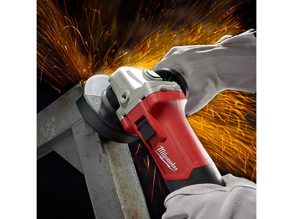Milwaukee Angle Grinder 4" AG750-100