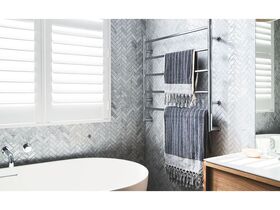 Kado Lussi Heated Towel Rail (PLUG) Wall Mount 730 x 800mm Chrome